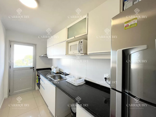 Apartamento En Brava, 3 Dormitorios *