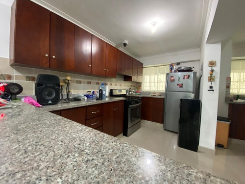 Imagen 7 de 26 de Vendo Apartamento 3er Nivel En El Ensanche Ozama