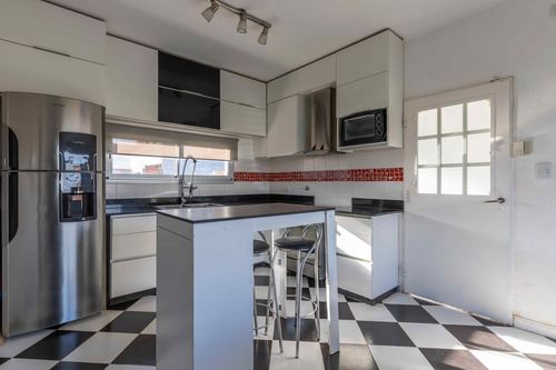 Casa En Venta 3 Dormitorios Y Pileta En La Plata