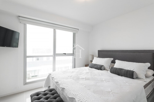 Excelente Apartamento En Edificio Arenas Del Mar Ii- Ref: 220