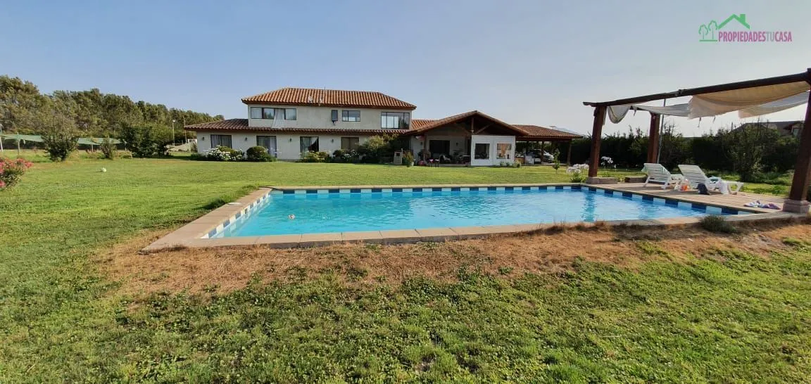 Imagen 1 de 30 de Casa En Venta En 6d/5b Condominio Talagante