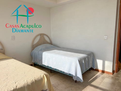 Cad Torre Uno 213. ¡frente Al Mar! Departamento En Playa Diamante Con Acceso Directo A La Playa