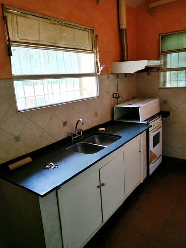 Imagen 9 de 14 de Icho Cruz, Casa Con Cuatro Locales Comerciales