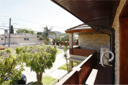 Imagen 18 de 30 de Venta Casa 6 Ambientes Pileta Jardin Haedo Moron