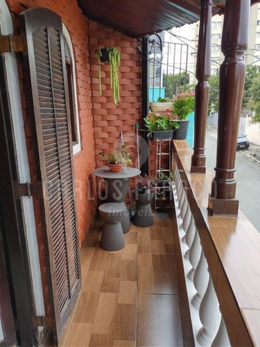 Imagem 10 de 15 de Sobrado Residencial - 3 Dormitórios - 2 Vagas - Churrasqueira - Otima Localização - Cf69887