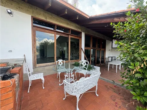 Se Alquila Casa 1000m2 Valle Alto 5301