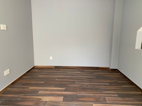 Imagen 13 de 30 de En Venta Residencia En La Sexta Sección De Lomas Verdes.
