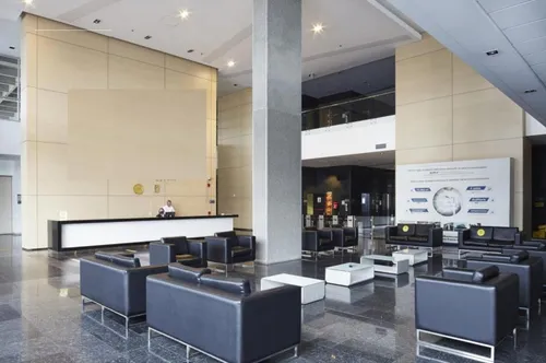 Local En Arriendo En Zona Franca De Bogotá. Cod A1040203