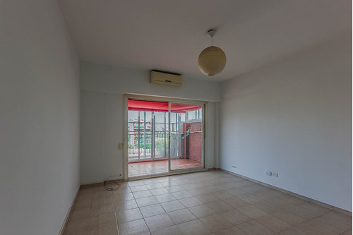 Departamento 3 Amb. Balcón Terraza, Cochera Y Baulera Colegiales