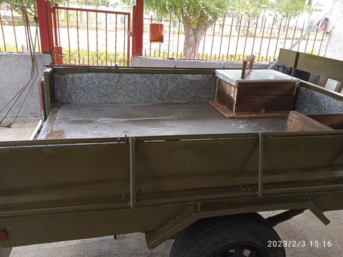 Imagen 3 de 14 de Trailer Grande Bien Cómodo Con Soportes Para Ponerle Toldo