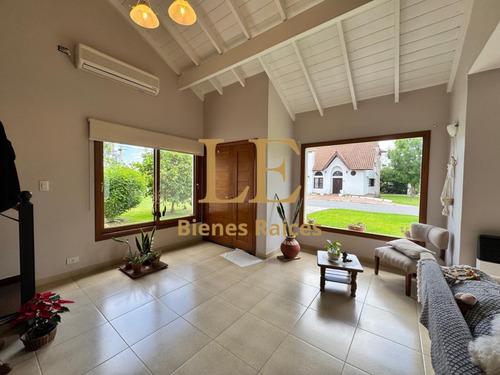 Venta Casa En Aranjuez Country Club Apto Credito