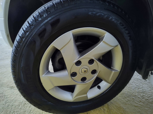 Renault Duster 1.6 Dynamique 4x2 16v Flex 4p Manual