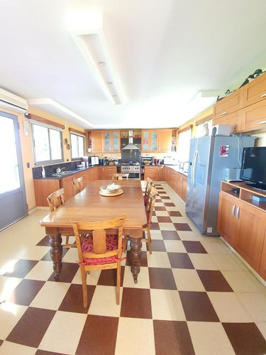 Imagen 9 de 30 de Casa De 4 Dormitorios - Campo - Casco - Casa De Huéspedes - Casa De Caseros - Pileta - Ramallo