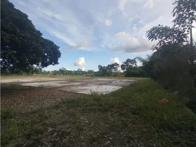Lote y casalote en arriendo