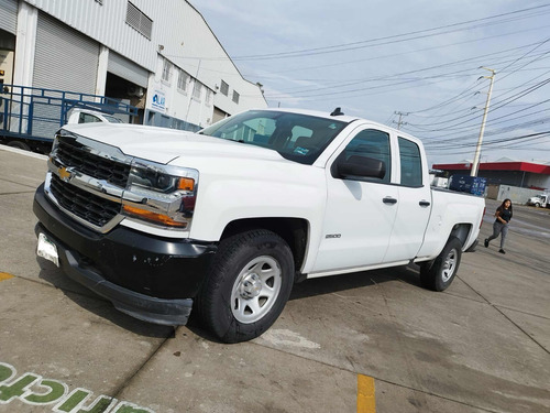 Chevrolet Silverado 5.4 2500 Cab Ext Ls V8 4x2 At