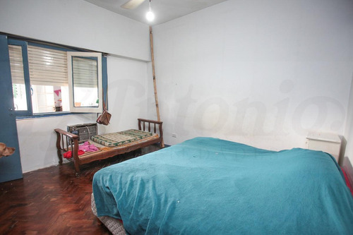 Imagen 13 de 27 de Propiedad Horizontal De 4 Ambientes Con Patio Semicubierto Y Descubierto - Flores