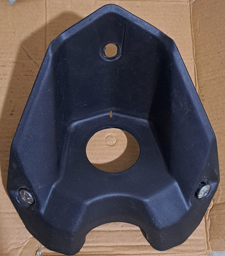 Enbellecedor Plastico Porta Llave Contacto Benelli Tnt 600