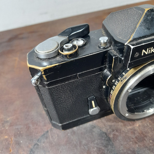 Imagem 2 de 9 de Câmera Fotográfica Metal Antiga Nikon Nikkormat Não Funciona