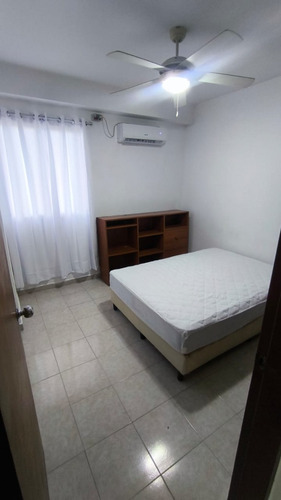 Alquiler Apartamento En El Bosque, Residencias Vista Al Bosque, Valencia. Amoblado. Lm.p