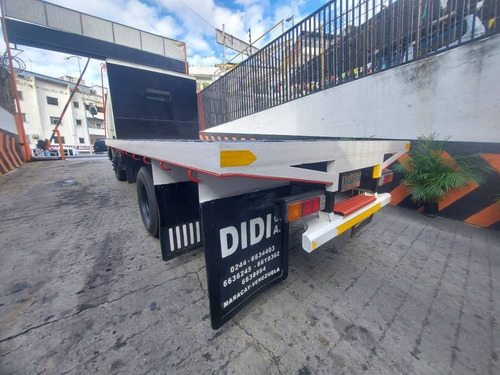 Imagen 12 de 12 de Mitsubishi Canter