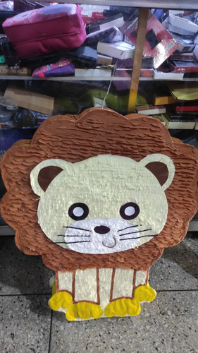 Piñata De Leon