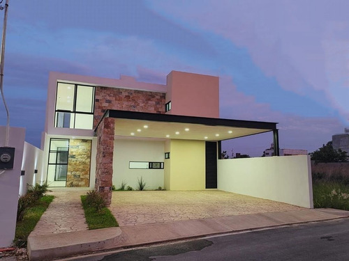 Casa En Venta En Privada Las Margaritas