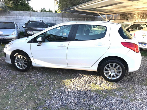 Peugeot 308 1.6 Active 2014