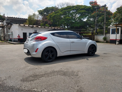 Hyundai Veloster 1.6 Gasolina Ano 2012