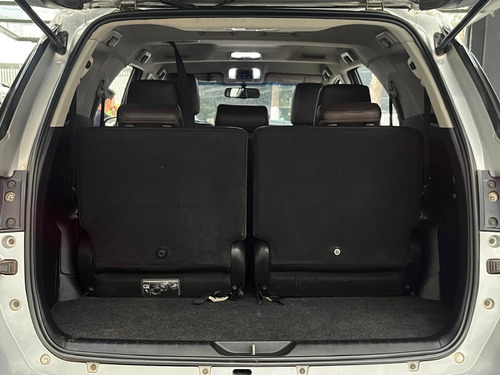 Toyota SW4 2.8 Tdi Srx 7l 4x4 Aut. 5p