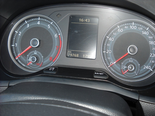 Imagen 5 de 15 de Volkswagen Voyage 1,6 Trendline 101 Cv Gnc 2016 Azul
