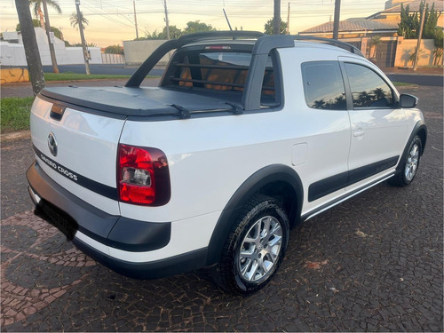 Volkswagen Saveiro 1.6 16v Cross Cab. Dupla Total Flex 2p