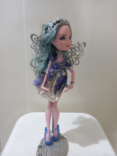 Ever After High Farrah Goodfairy Core Royals & Rebels Wave 6