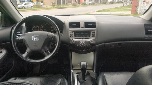 Imagen 13 de 14 de Honda Accord