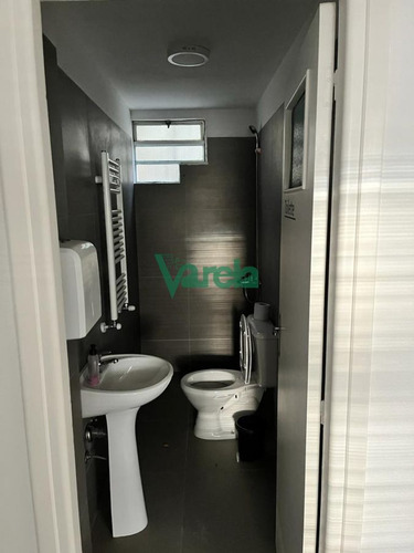 Imagen 21 de 30 de Venta Casa, Punta Carretas, Casi Golf, Ideal Empresa Reciclada A Nuevo!!!!