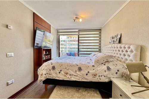 Moderno Departamento Seminuevo 1d 1b Las Condes