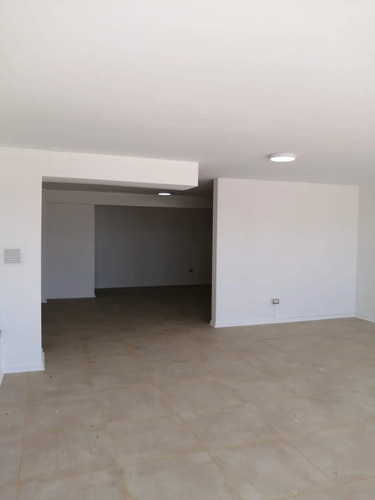 Se Arrienda Local Comercial, Sector Norte,