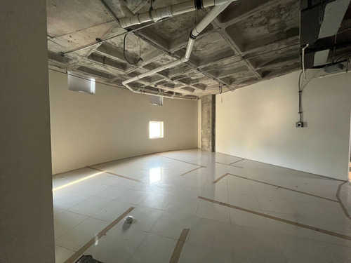 Consultorio En Renta Centro Médico Ave Monterrey