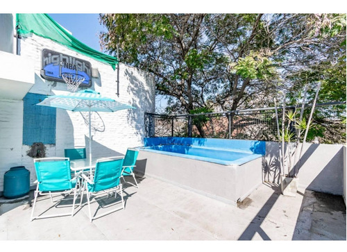 Venta Casa Con Terraza , Parrilla Y Pileta