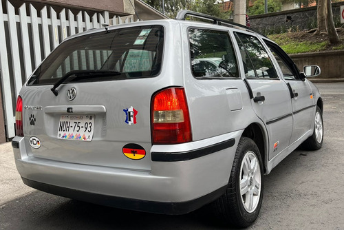 Volkswagen Pointer 1.6 Trendline Ee Mt