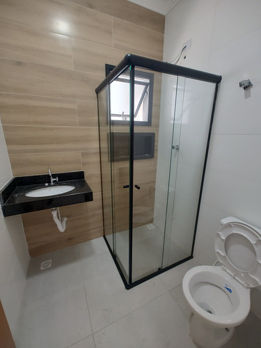 Casa Com Dois Quartos Sendo Uma Suíte, Piscina