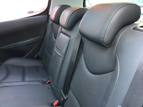 Imagen 14 de 25 de Peugeot 308 Feline Tiptronic 2.0 Año 2012 - Liv Motors
