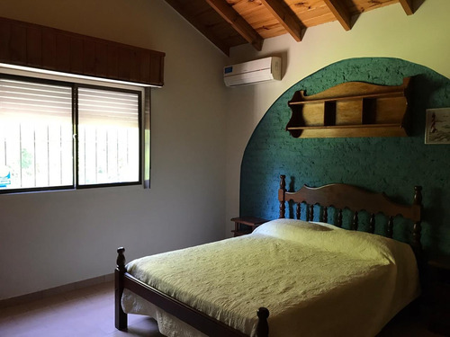La Celia. Lote 1600m2. 4amb. Para 6 Plazas, Quincho/pileta