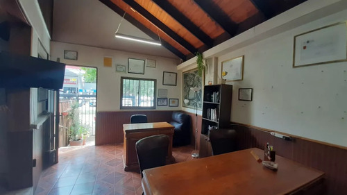 Arriendo Casa De Esquina En Viña Del Mar