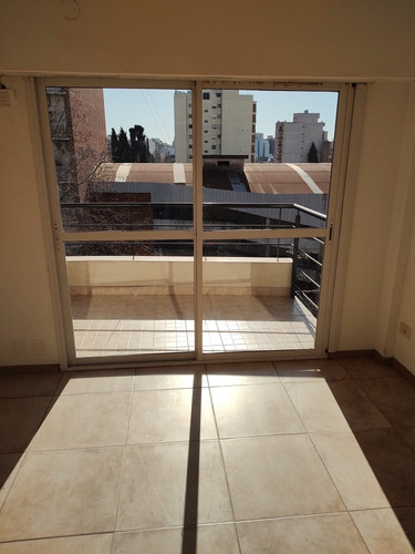 Imagen 3 de 15 de Departamento Al Frente 2 Ambientes Con Balcón