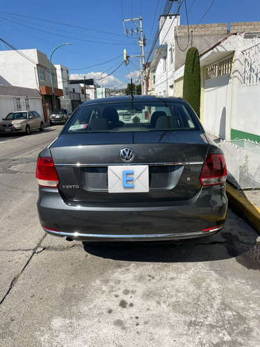 Volkswagen Vento 1.6 Confortline At