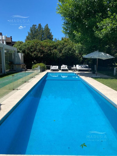 Venta Casa Estilo Racionalista 4 Dormitorios En Ayres De Pilar