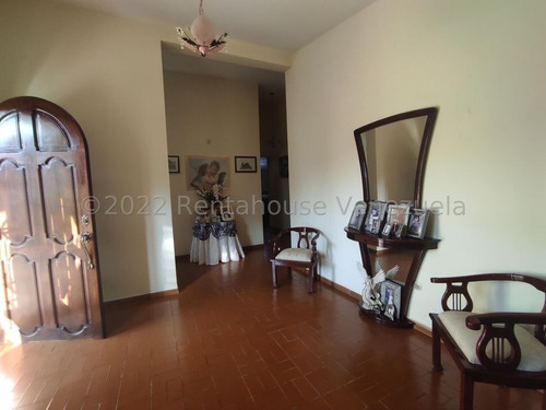 Imagen 5 de 11 de Casa En Venta En El Castaño (zona Privada) Maracay Aragua 22-24417 Irrr