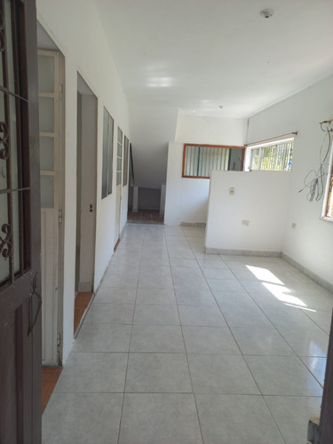 Venta De Casa Con Dos Apartamentos Independientes En Villeta