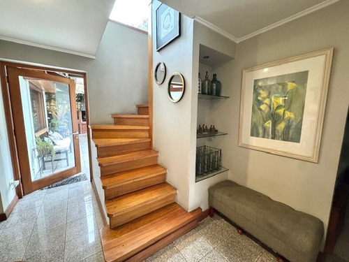 Casa En Venta De 4 Dorm. En Vitacura