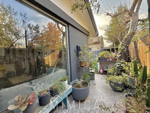 Casa En Venta De 4 Dorm. En Vitacura